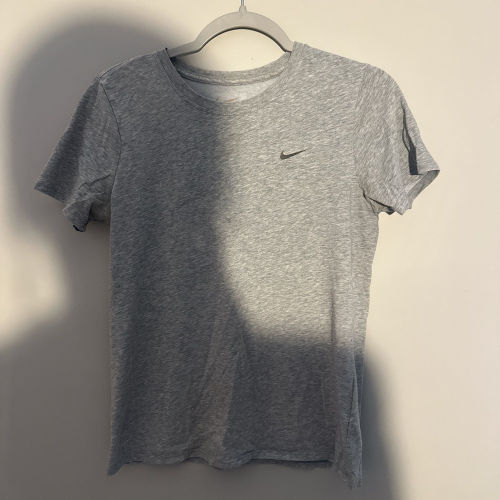 Nike ✔️ Gray Tee
